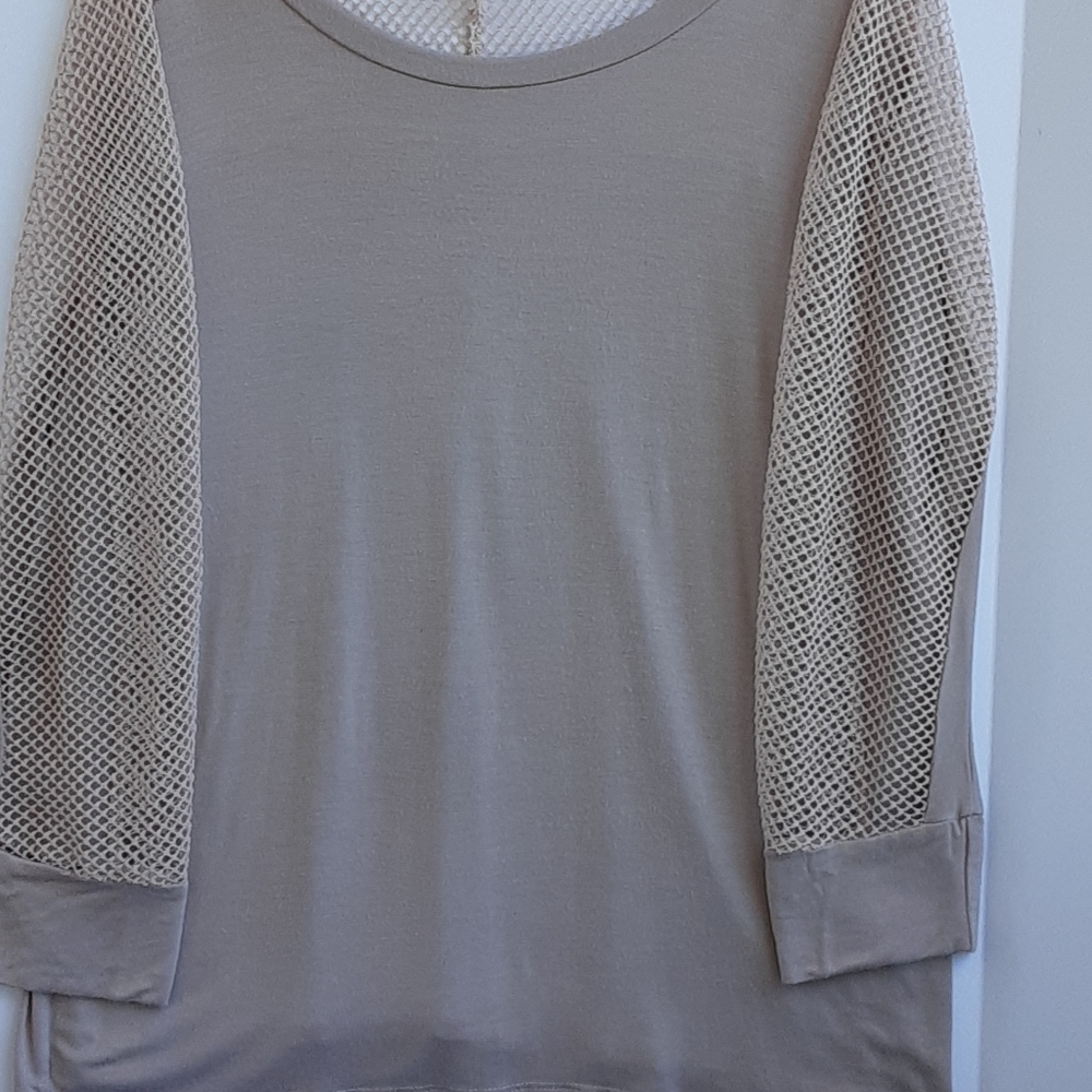 Top Blouse Fishnet Sleeves M